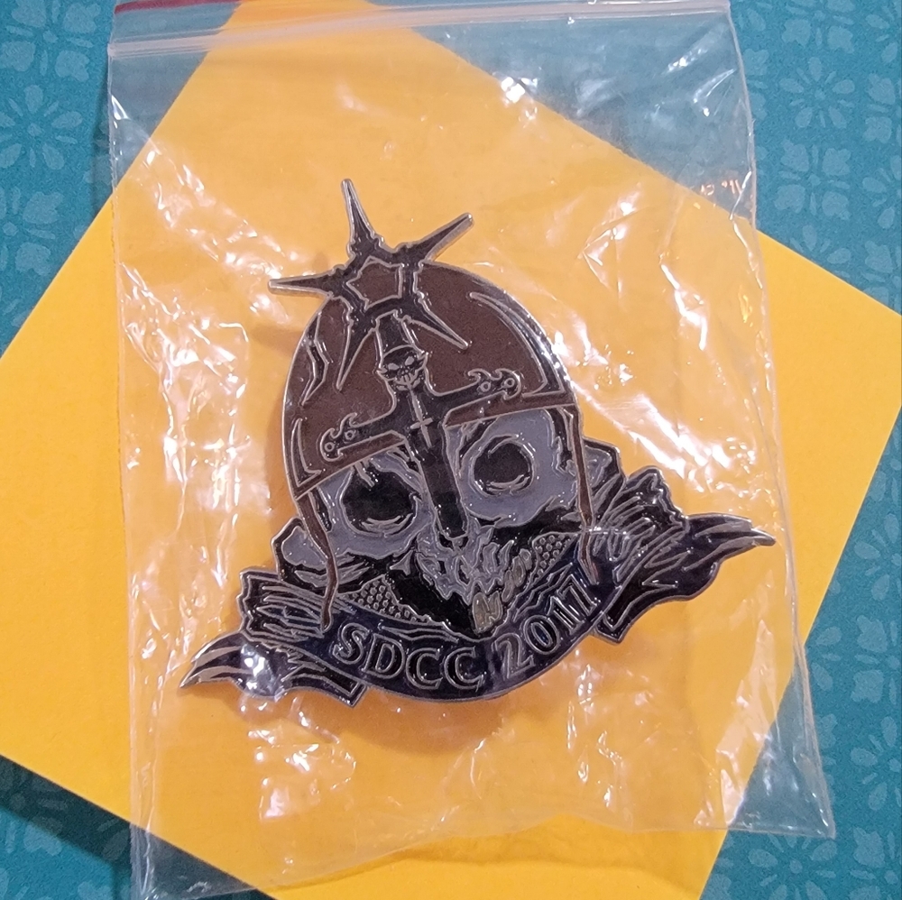 SDCC 2017 court of the dead pin